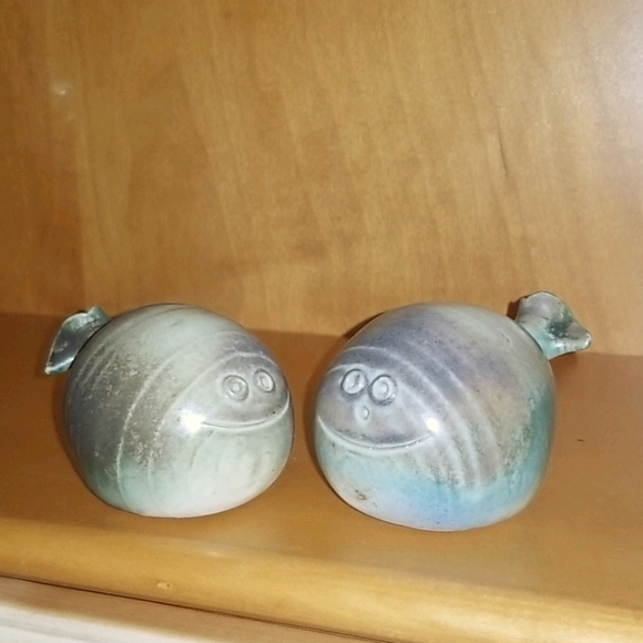 Pottery Fish Salt and Pepper - Picture 1 of 5